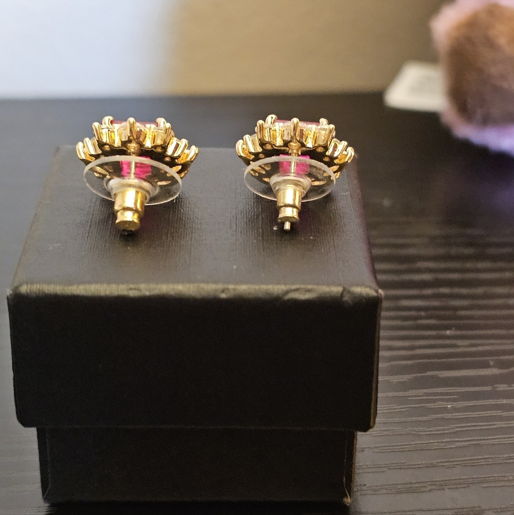 12k Gold Stud Earrings - Picture 2 of 2